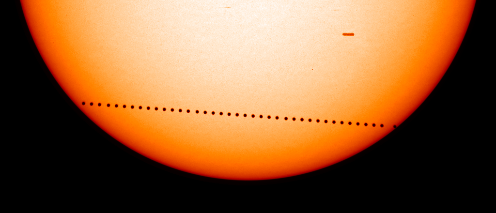 Merkuriuksen ylikulku vuonna 2003 Kuva: SOHO/MDI (ESA & NASA)